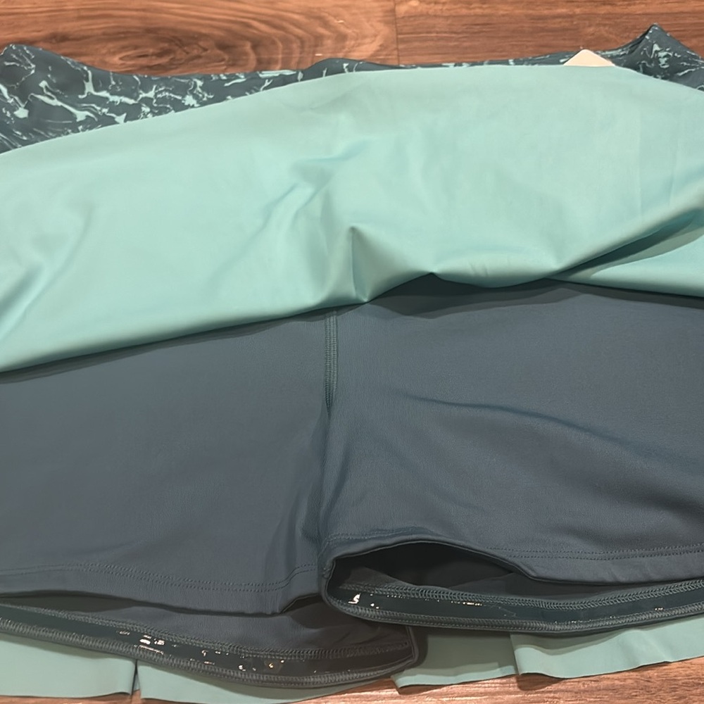 ***NWT*** Athleta Ace Printed Tennis Skort - Picture 5 of 8